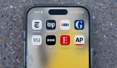 How to stay politically informed without doomscrolling | How To