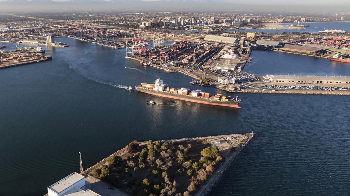 Port of Long Beach partners with MARAD on nuclear-powered shipping study