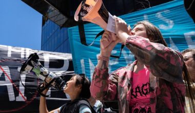 Scenes from the nation’s 1st major anti-AI protest | Photo Essays