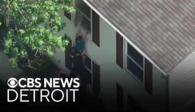 Oakland County, MI, Cop Rescues Boys from House Fire