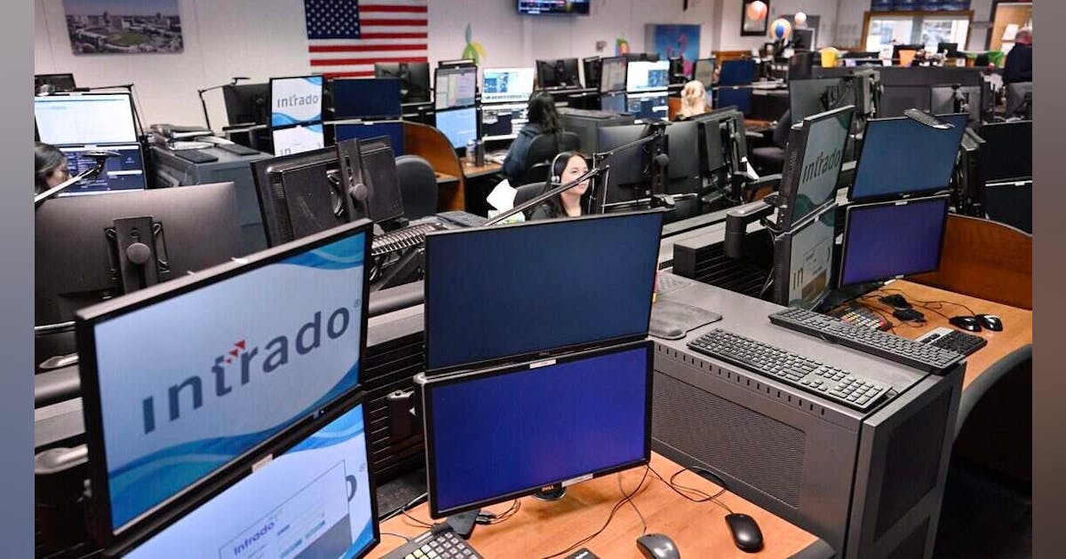 Fresno 911 Dispatchers Discuss Mental Health Challenges, Traumatic Emergency Calls