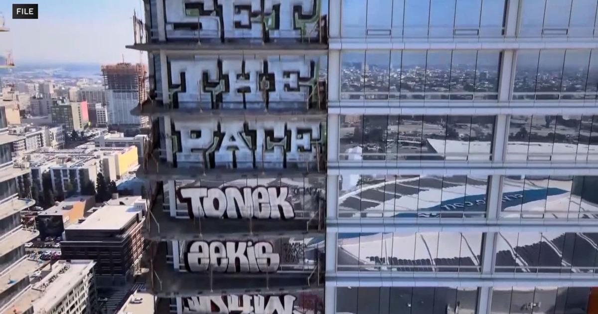 Cleanup of Graffiti Towers in downtown Los Angeles begins, new owners to resume original construction | National and World News