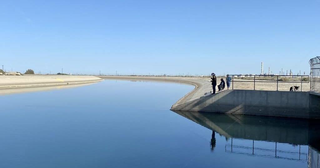 LOIS HENRY: Kern water districts officially pledge just 1/3 of state ask for delta tunnel costs | Lois Henry