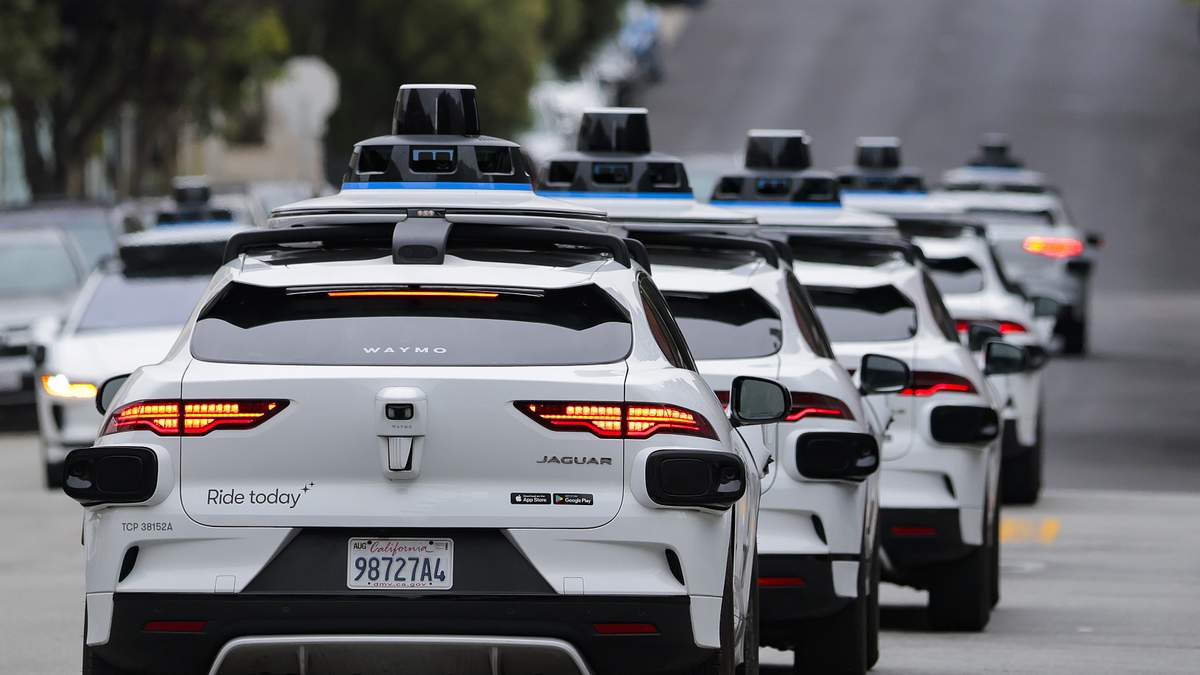 Waymo Resumes Freeway Operations After Software Fix