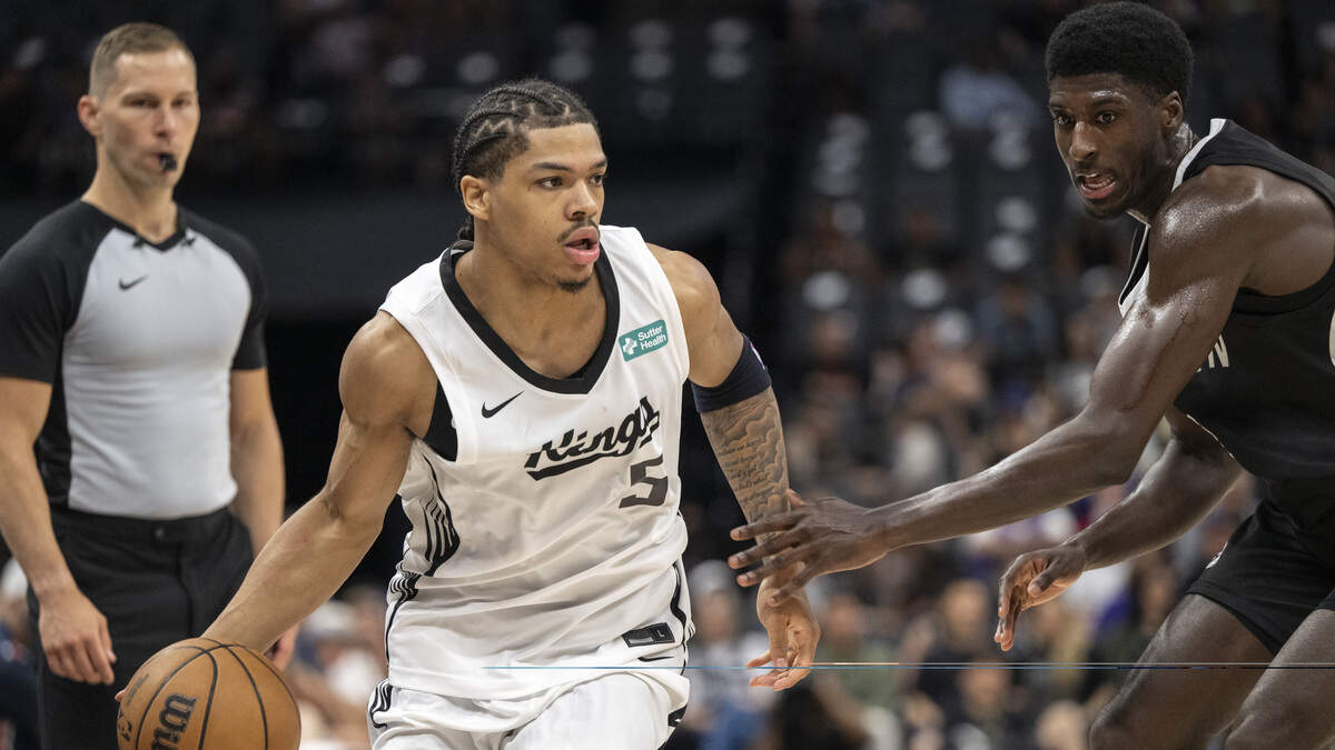 Kings suffer blowout loss to Nets, but Acuff offers hope