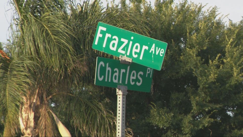 {p}A stabbing in southwest Bakersfield early Monday left one man dead and another injured, according to the Kern County Sheriff’s Office. PHOTO: KBAK/KBFX{/p}