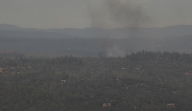 Vegetation fire in Nevada County prompts evacuation warning