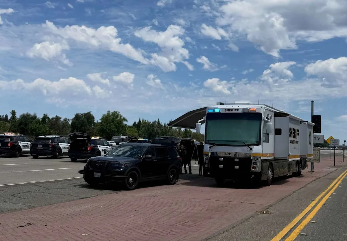 Deputy kills domestic violence suspect during Sacramento County chase, closing part of I-80