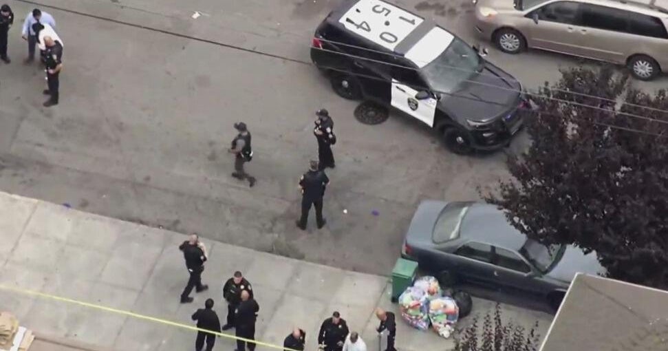 Oakland police shoot and kill armed suspect in strip mall parking lot