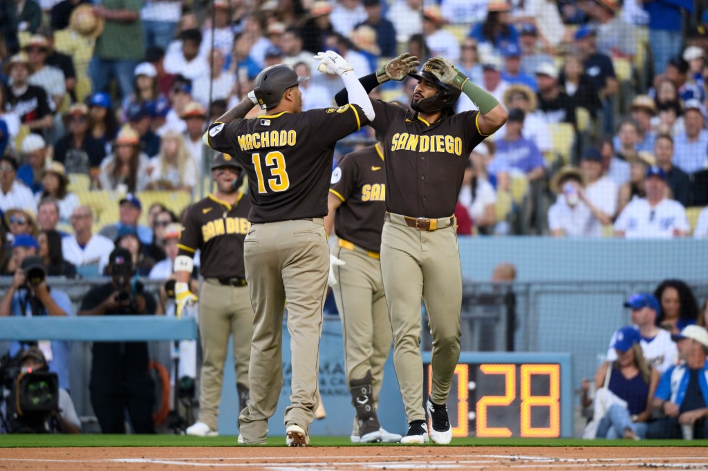 Padres Daily: Can't get it together; Vásquez faints; pitching puzzle; brown out; Taylor recharges