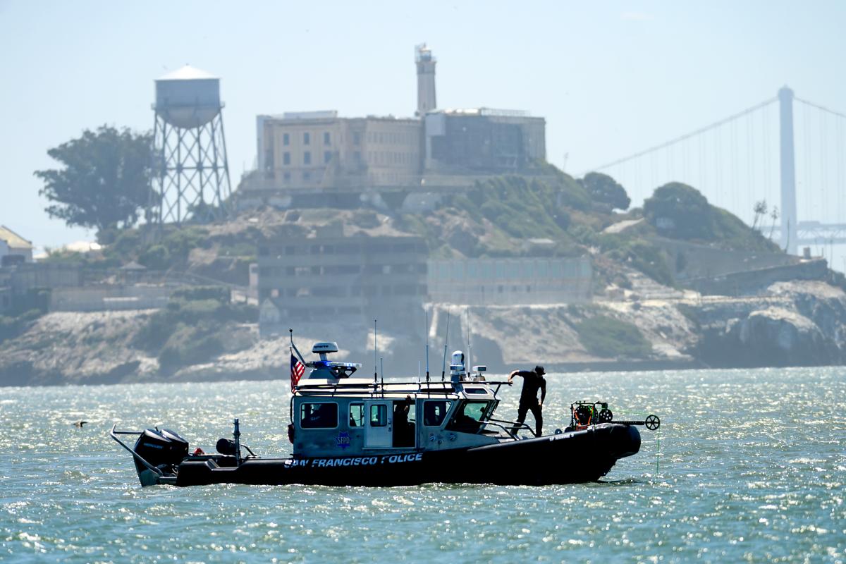 Search ends for 3 missing after San Francisco Bay memorial boat capsizes, leaving 1 dead