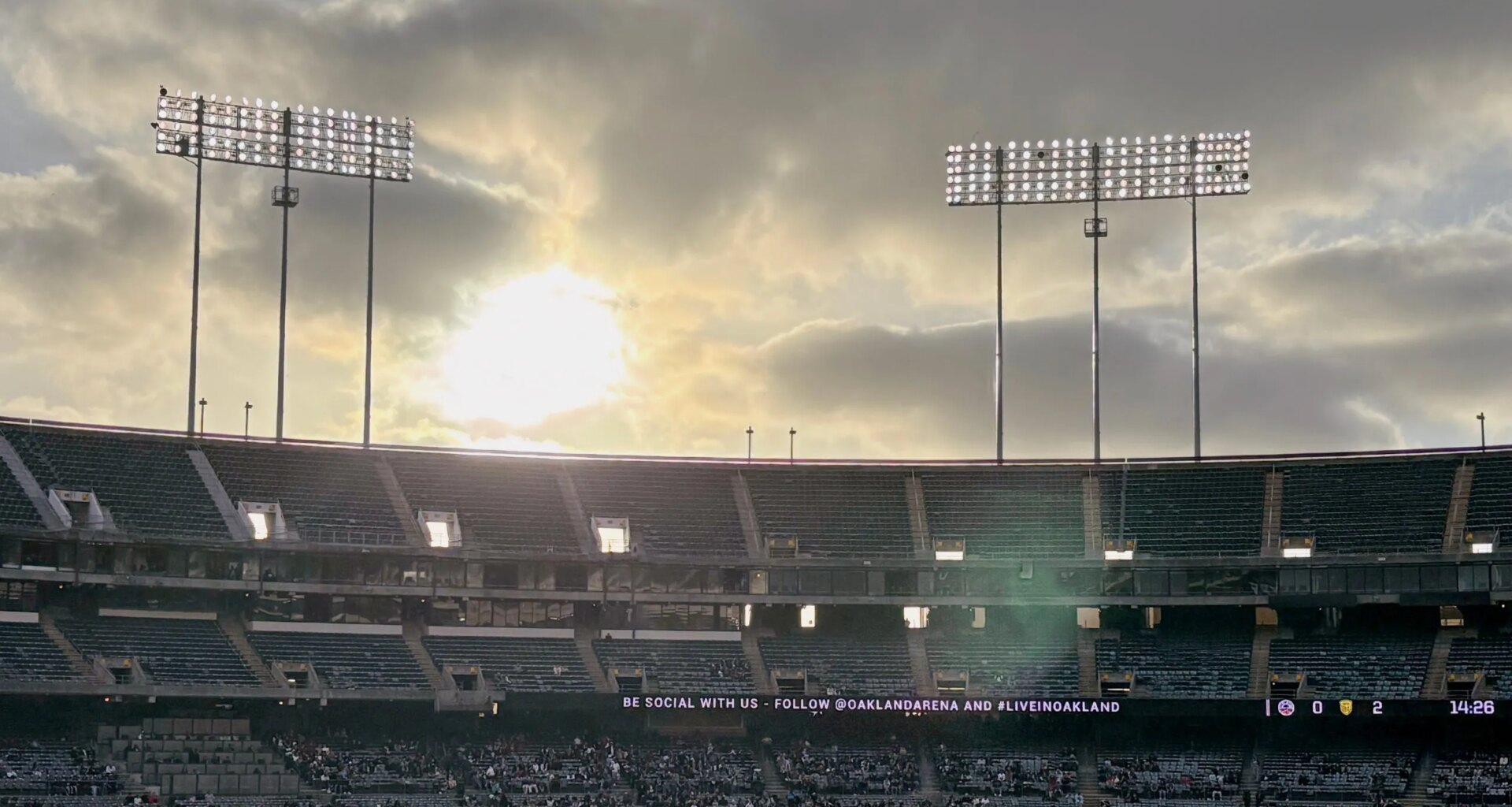 City Council approves Oakland Coliseum deal, moving its sale toward final approval