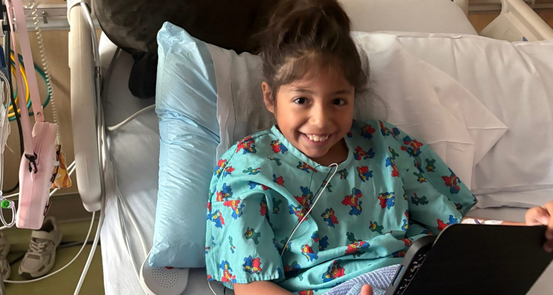 Oakland family of 8-year-old girl with rare brain tumor starts GoFundMe