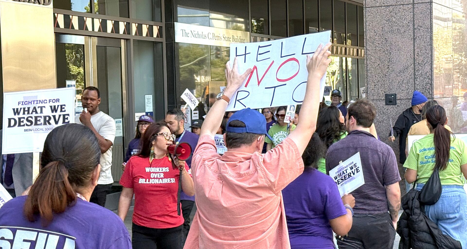 State workers stage picket in Oakland to refute Newsom's return-to-office mandate