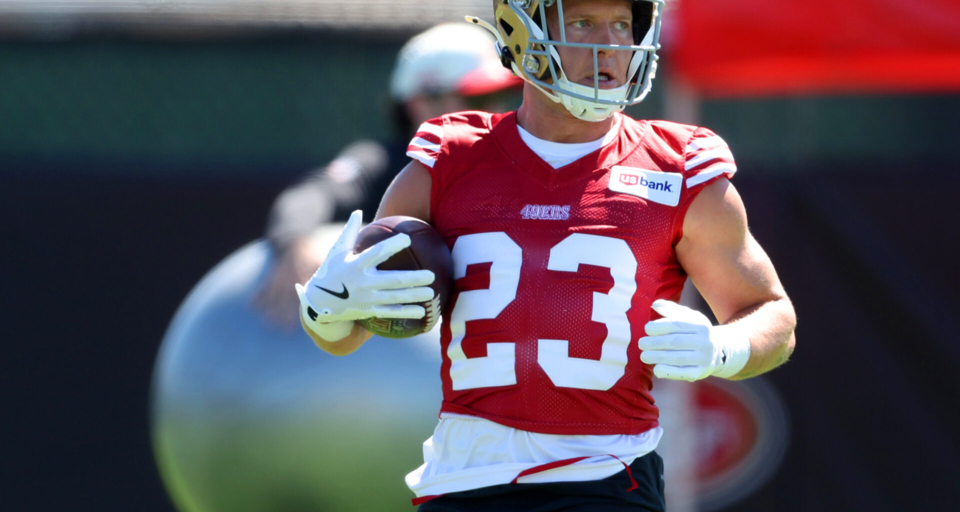 49ers' Christian McCaffrey scoffs at stereotype of 30-year-old rushers
