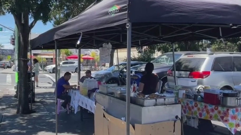 Oakland street vendors speak at city council about enforcement crackdown – KION Central Coast