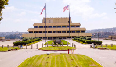 Hoag Wins Ziggurat With $207M Bid