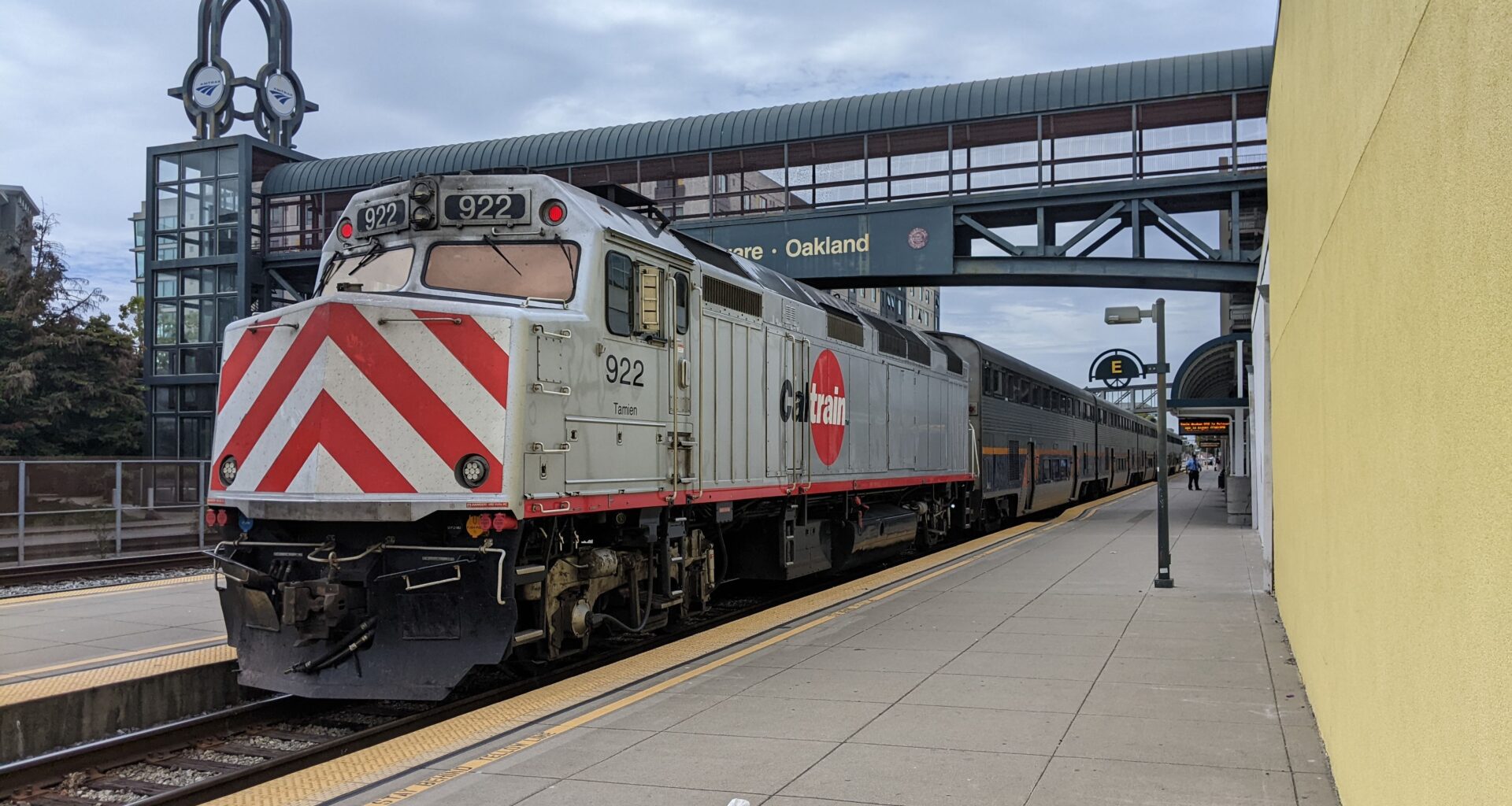 Old Caltrain Locomotives Find New Life on Amtrak