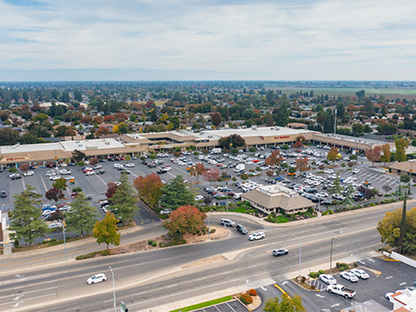 Visintainer Group Brokers $20.8 Million Sale of Grocery-Anchored Center in Fresno, California