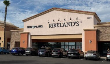 Miniso opening in former Kirkland’s at Clovis Crossing