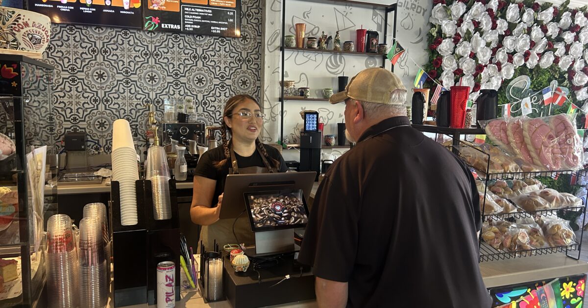 Con Azucar Cafe expands into South County