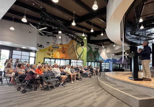 The North City West Fire Safe Council collaborative held a Fire Safety Workshop on June 27 at Del Mar Heights School. (Phoebe Gardiner Katsell)