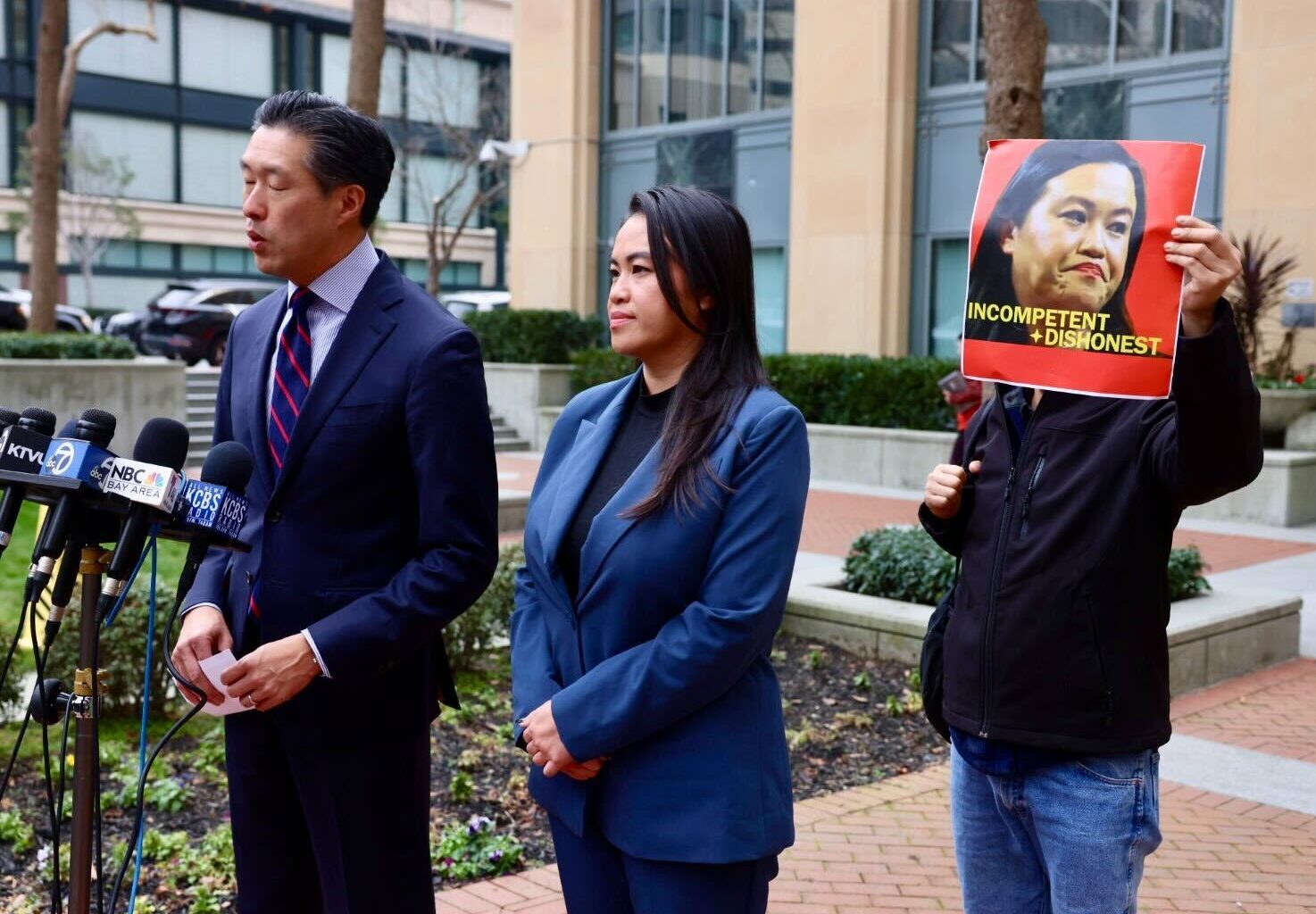 Bombshell court filing in former Oakland mayor's corruption case alleges prostitutes, fake jobs and secret videos