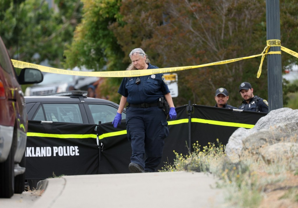 Man fatally shot in East Oakland hills