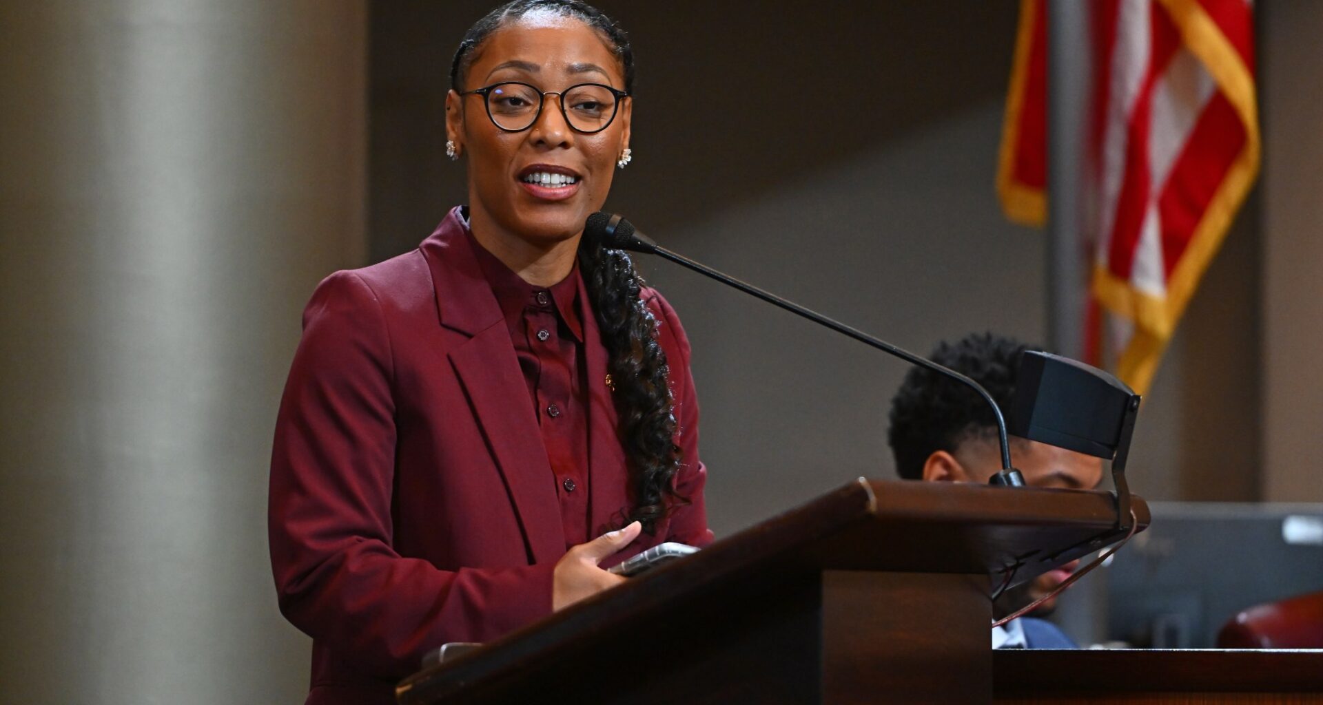 Woman charged in alleged assault, robbery of Oakland councilwoman