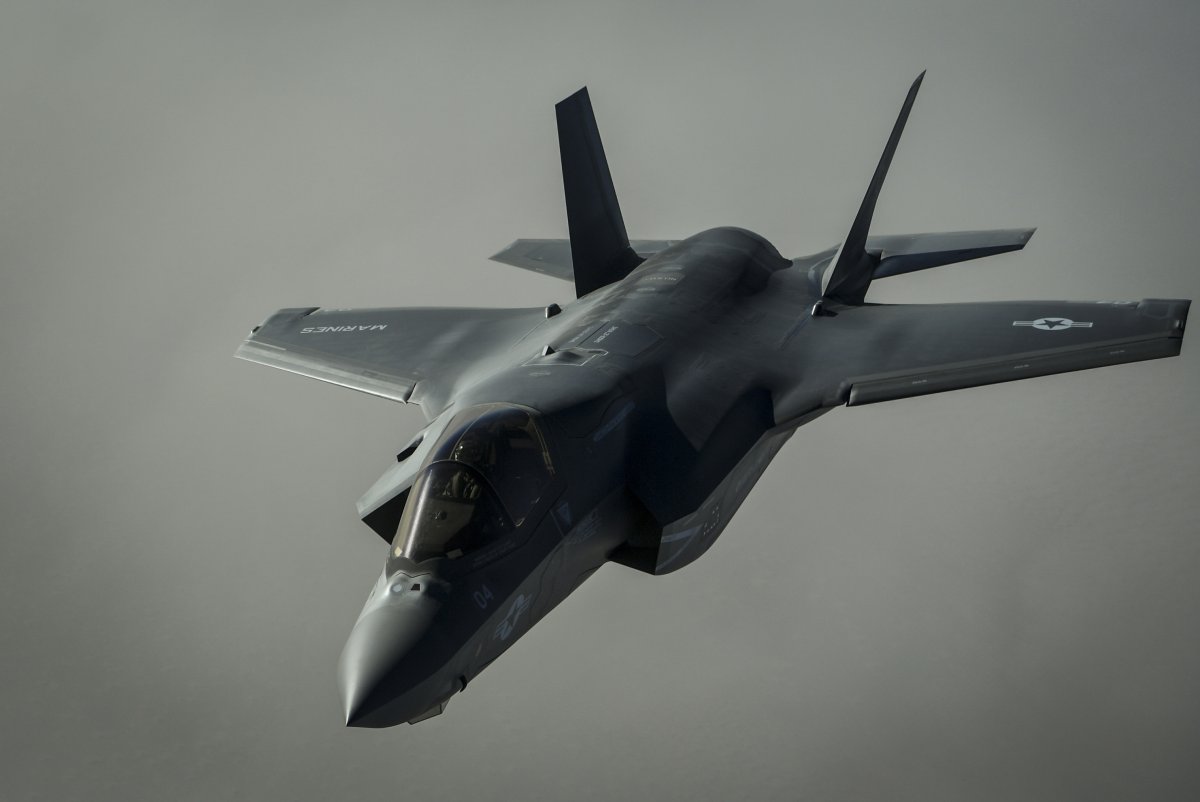 F-35B fighter jet crashes near Marine Corps base in San Diego