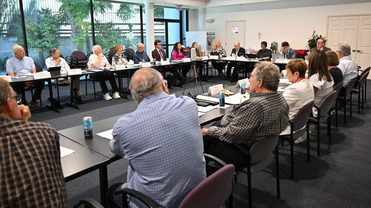 Fresno State shakeup, Dyer third-term bid lead Wednesday news