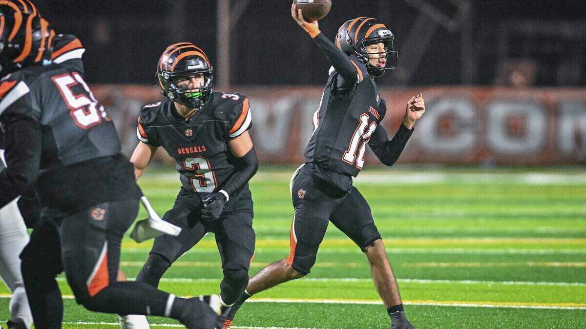 Vote for the Fresno Bee preseason player of the year