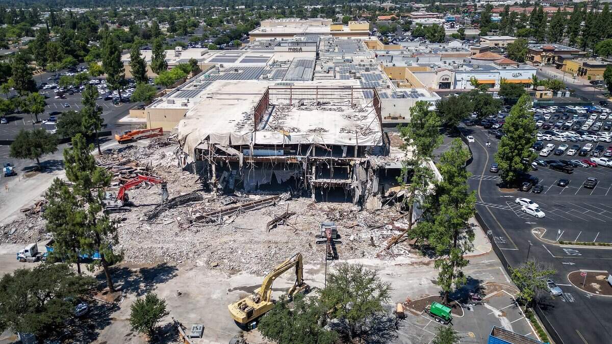 Fashion Fair’s former Gottschalks building being demolished