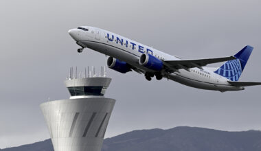 SFO United Airlines Employee Allegedly Threatens to Call ICE on US Citizen