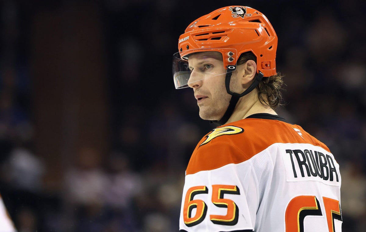 Sharks sign Jacob Trouba to 4-year, $33 million deal: Analyzing his fit in San Jose