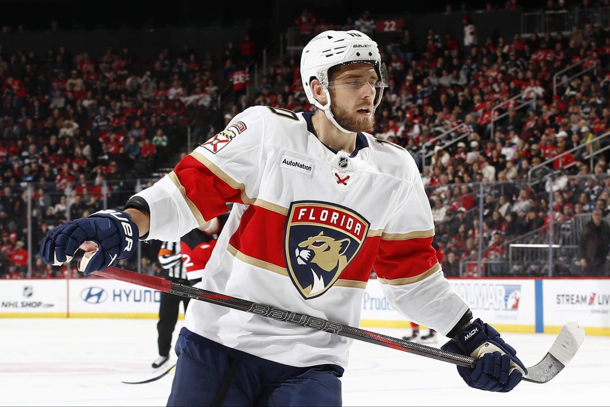 Ducks sign A.J. Greer to 4-year, $4.25 million AAV contract: Why it’s an overpayment