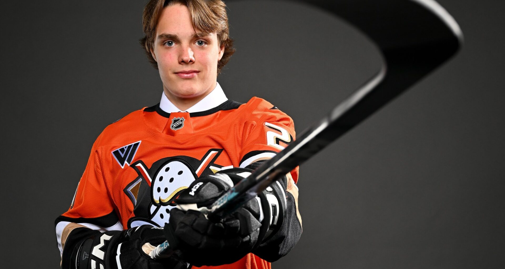 Ducks sign 1st-round pick Nikita Kelpov to 3-year, entry-level contract – Orange County Register