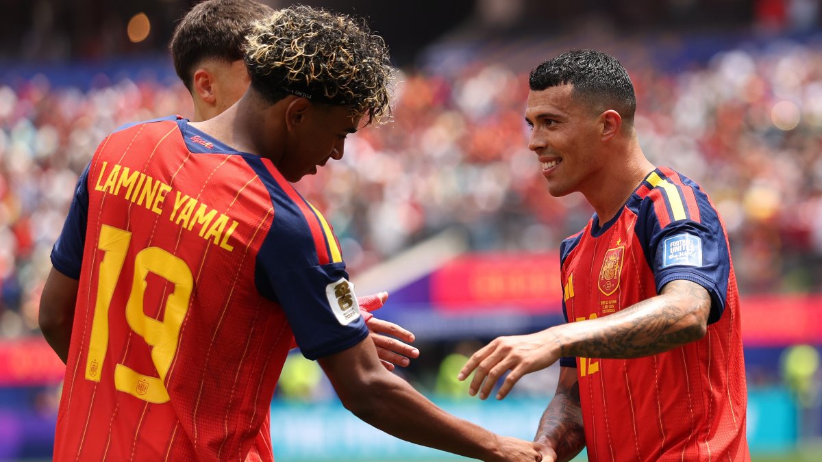Spain routs Austria to advance in World Cup, Portugal-Croatia awaits – NBC Los Angeles