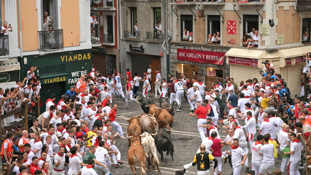 1 runner gored in the face at Spain’s San Fermin bull run fest – NBC 7 San Diego