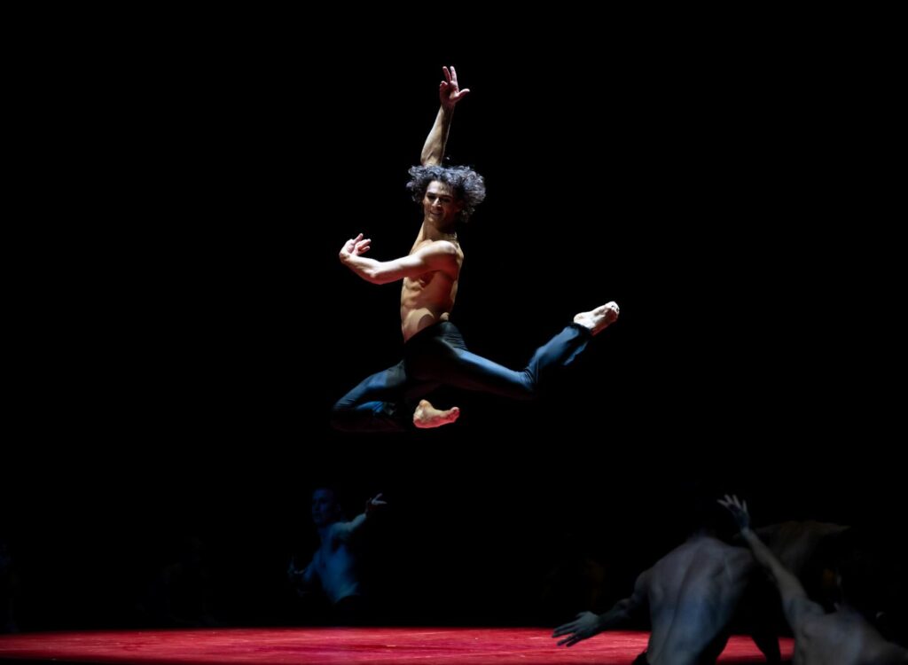 Hugo Marchand in Maurice Bejart's "Bolero" - Photo by Julien Benhamou.