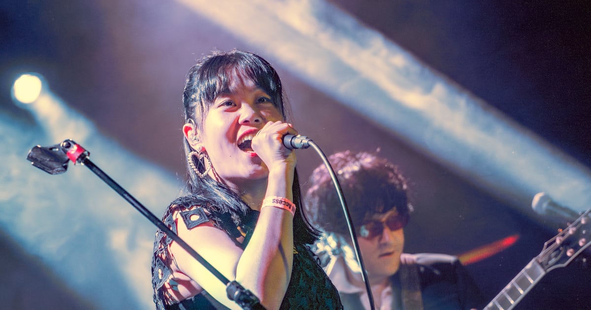 Photo Essay: Chinese American Bear brings ‘Dim Sum & Then Some’ to the Echoplex – Annenberg Media