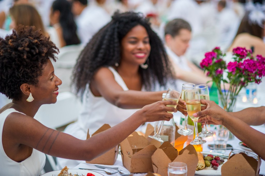 A secret picnic is coming to LA this summer — but you have to wear white – Daily News