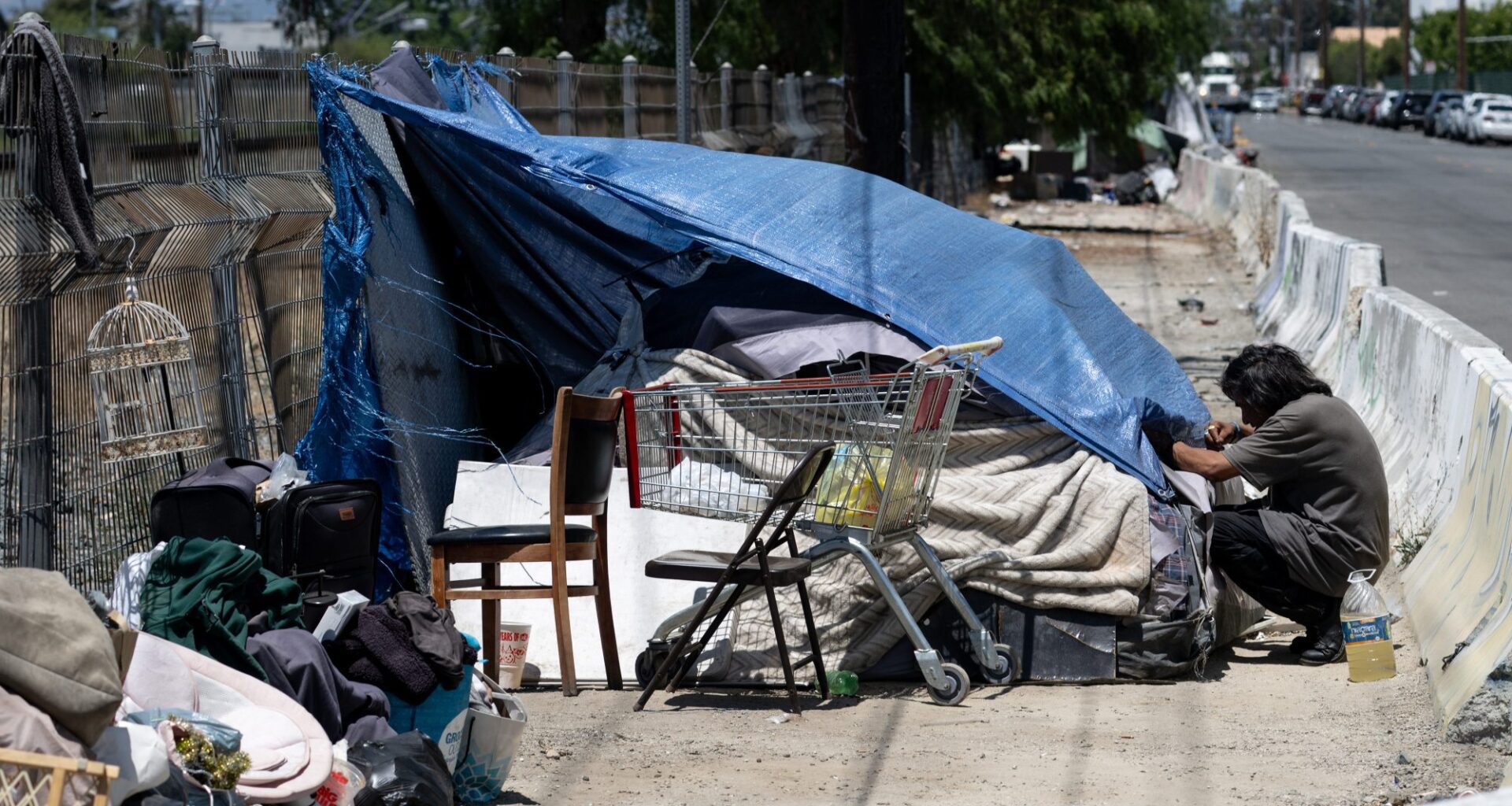 LA’s unhoused population spike is political blow for Mayor Bass as election looms – Daily News