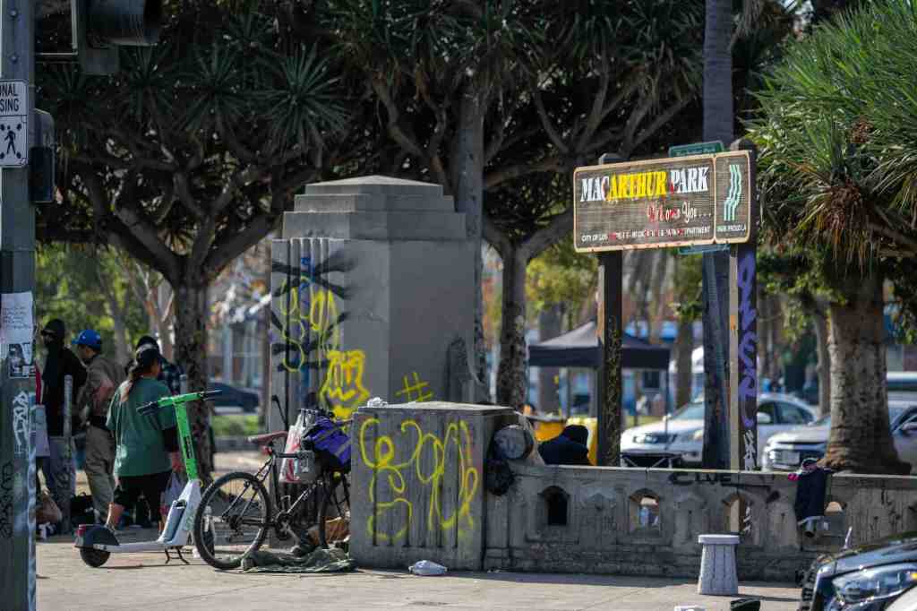 Los Angeles takes next step in ‘reconnecting MacArthur Park’ – Daily News