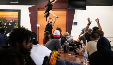 Hollywood Ballet performs for homeless on LA’s Skid Row – Daily News