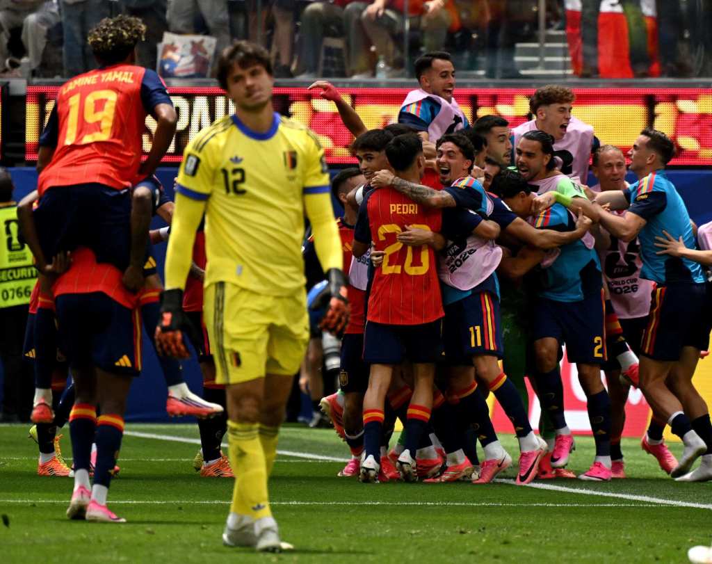 Mark Zeigler: Life comes fast — too fast — at Belgium's backup goalkeeper in World Cup loss to Spain