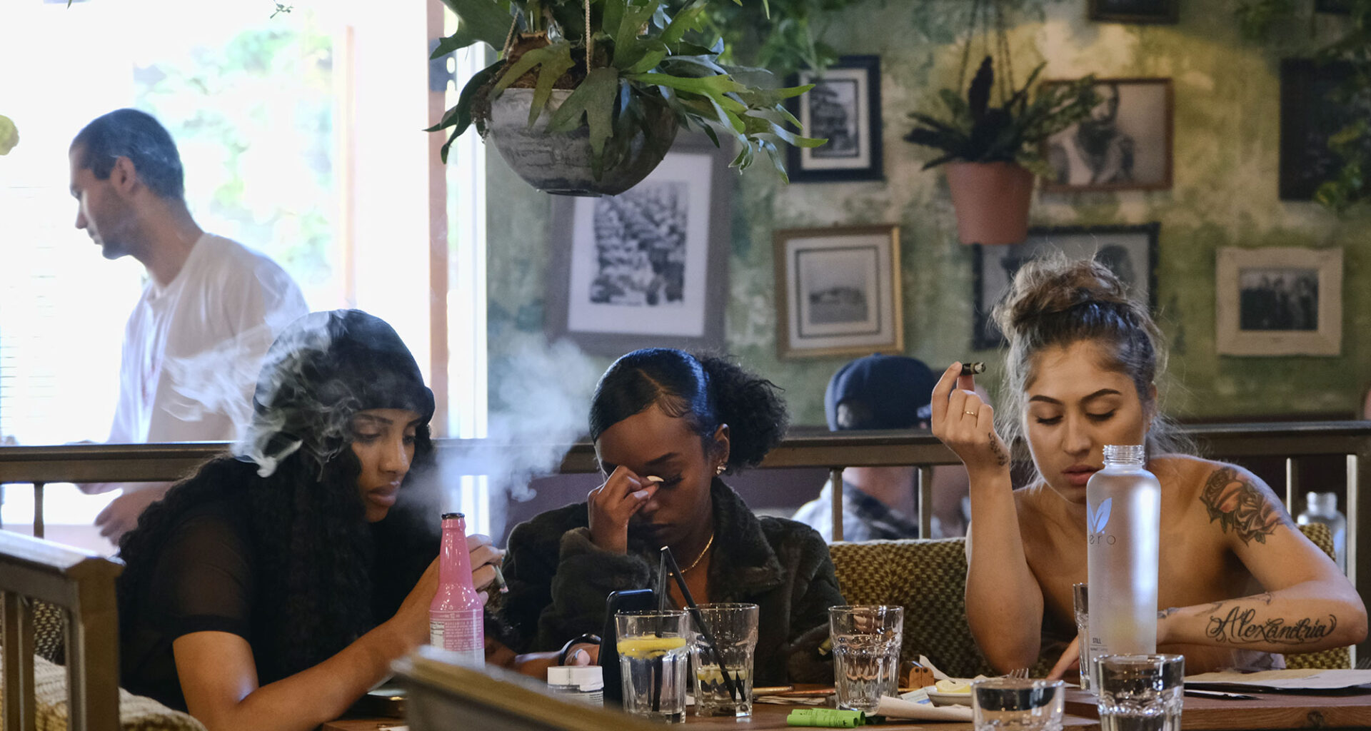 San Francisco mayor clears way for cannabis cafes serving food, nonalcoholic drinks