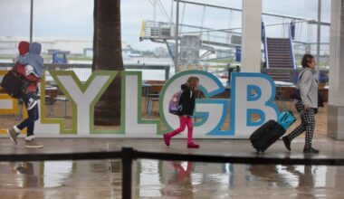 Long Beach Airport to reconstruct taxiway with help from $27M federal grant – Press Telegram