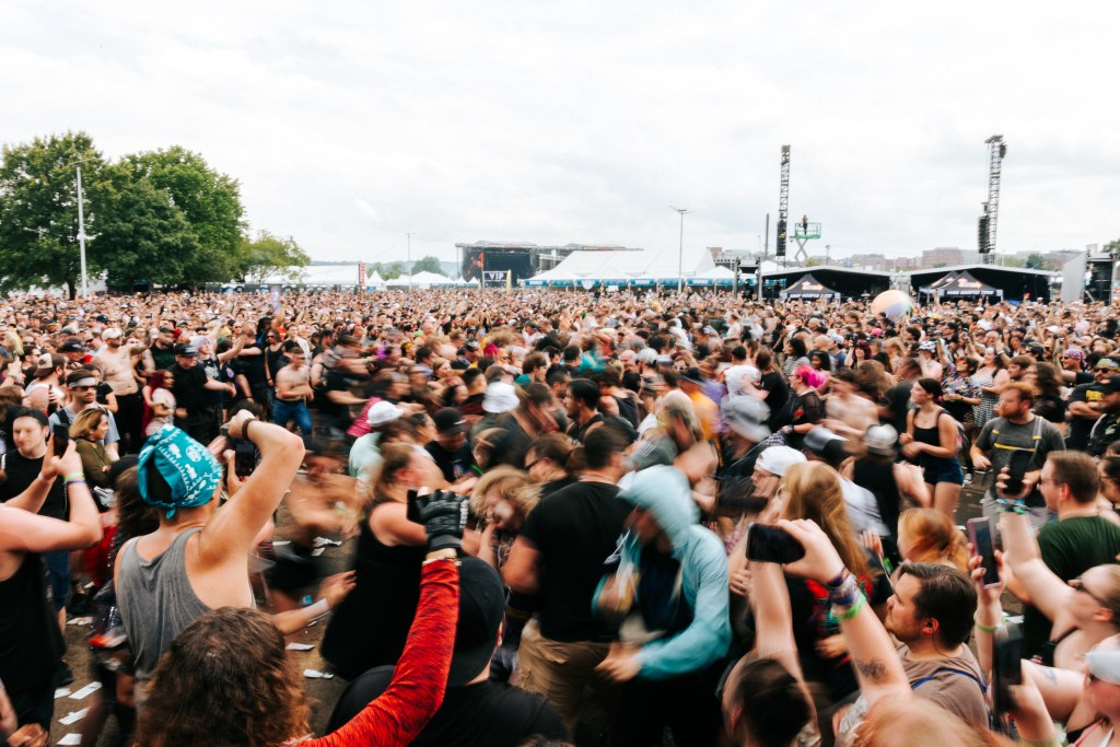 Heading to Warped Tour? Here’s what to know about parking, shuttles and more – Press Telegram