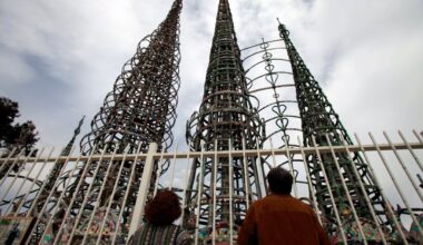 Park at Watts Towers site to be built with $10.1 million from Bezos Earth Fund – Daily News
